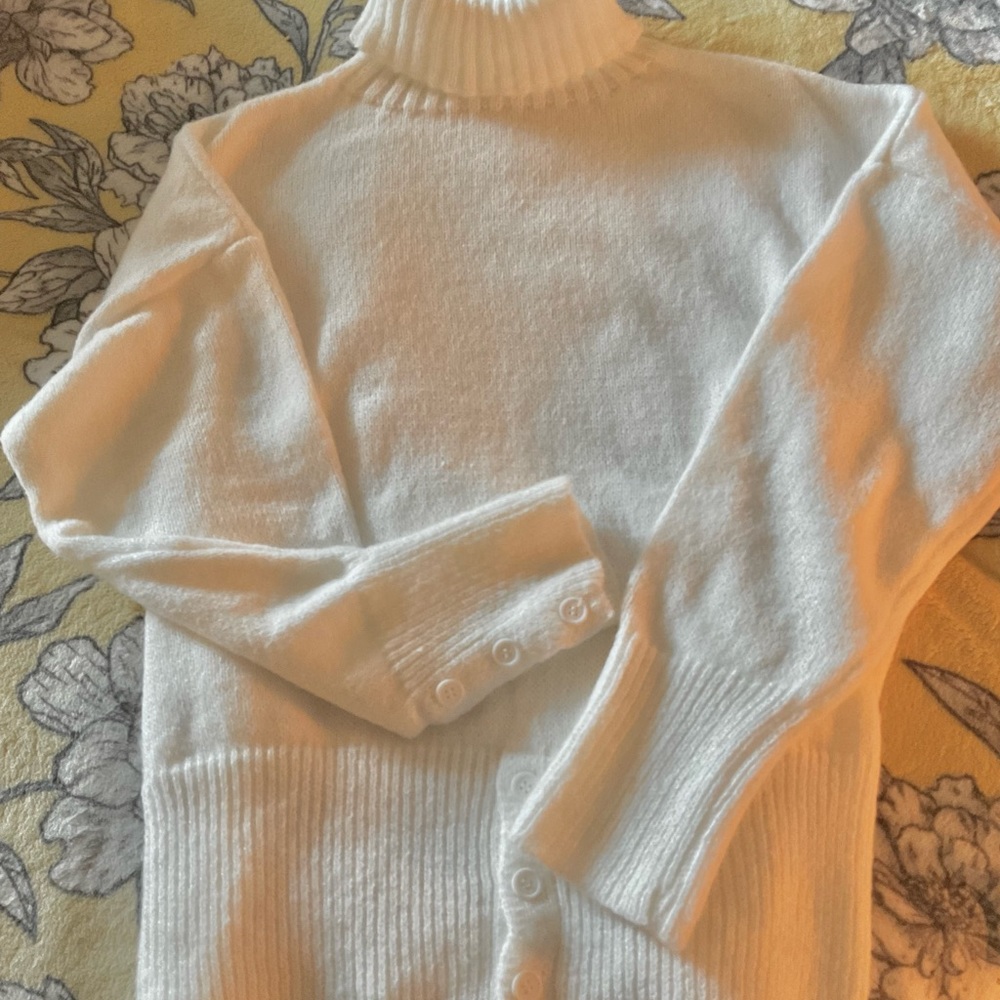 White turtleneck sweater xl